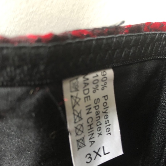 Corset and Velvet skirt set - Picture 10 of 11